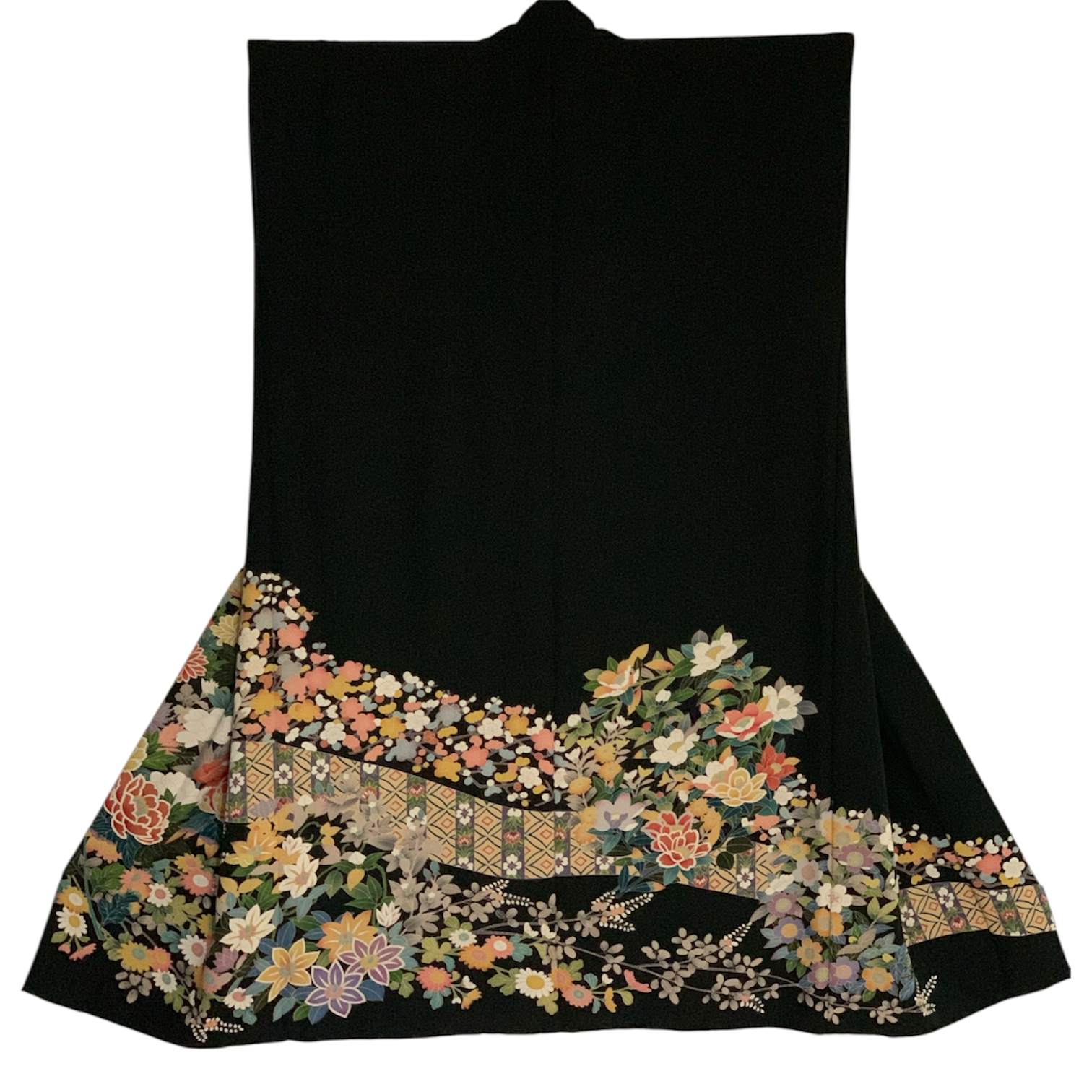 Upcycled Silk Kurotomesode Haori - Black with Floral Hem Design